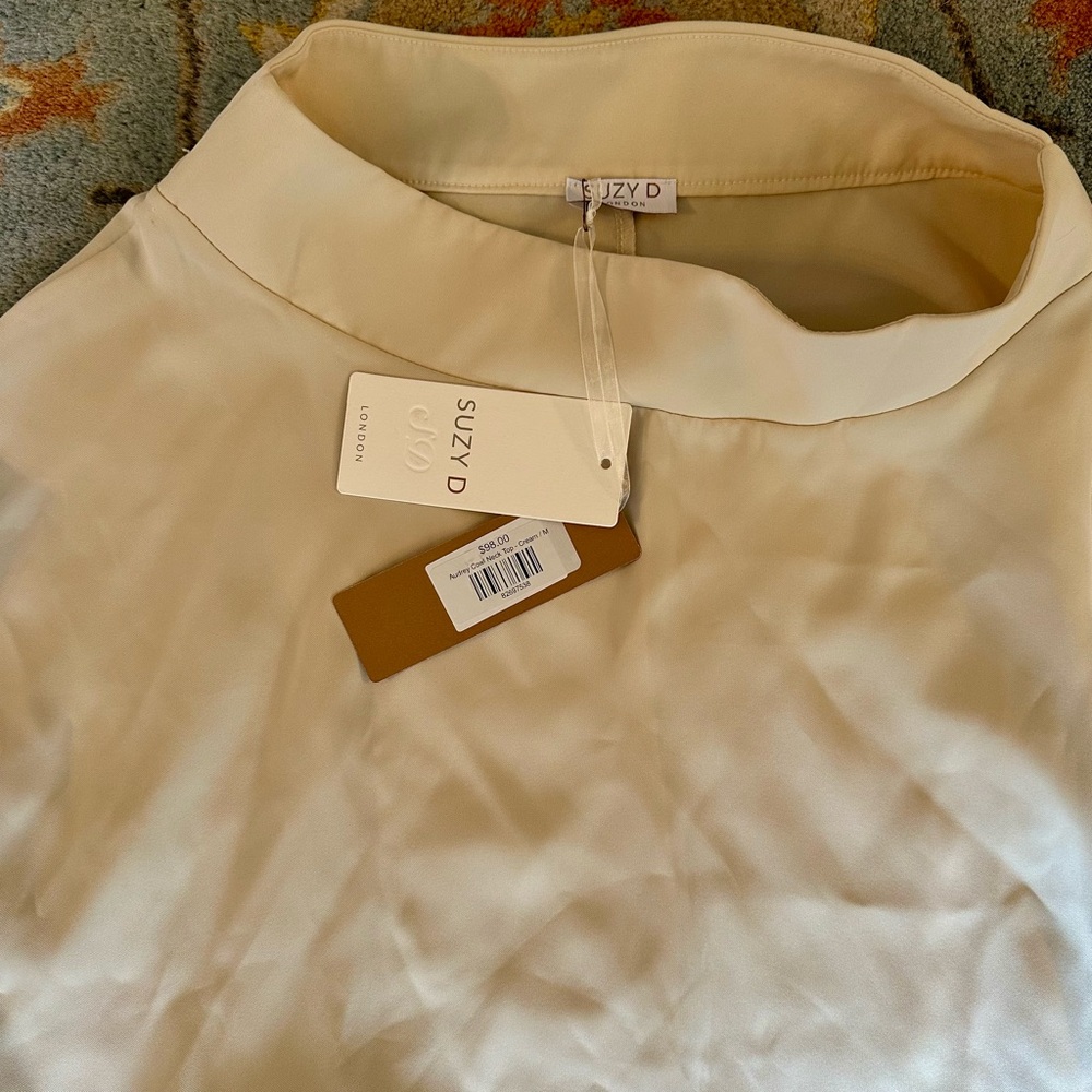 Suzy D Women’s Ivory Audrey Cowl Neck Collar Blouse Made in Italy M - Picture 2 of 8